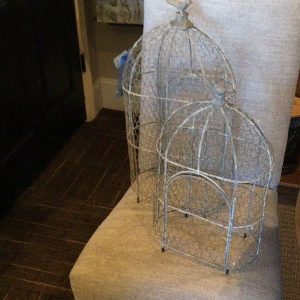 Wire Birdcage w/Bird Finial